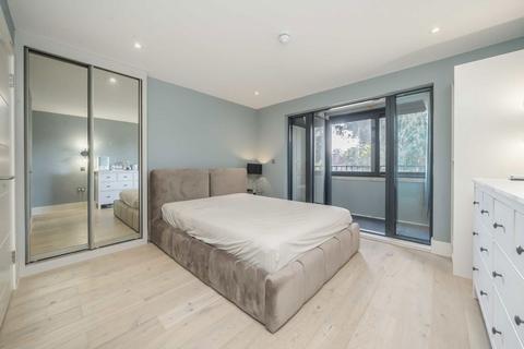 undefined, Golden Manor, London W7