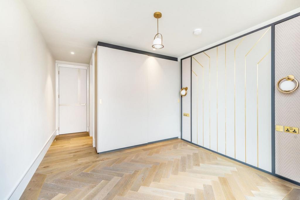 Bedroom 2 (2)