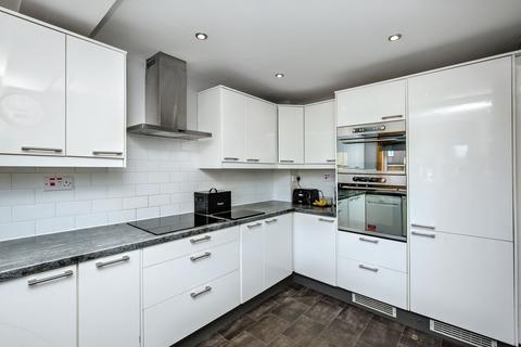24 Bonaly Drive, Edinburgh, EH13 0HB