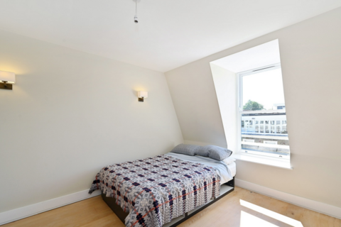 3 bedroom apartment to rent, 43 Hereford Road, London W2