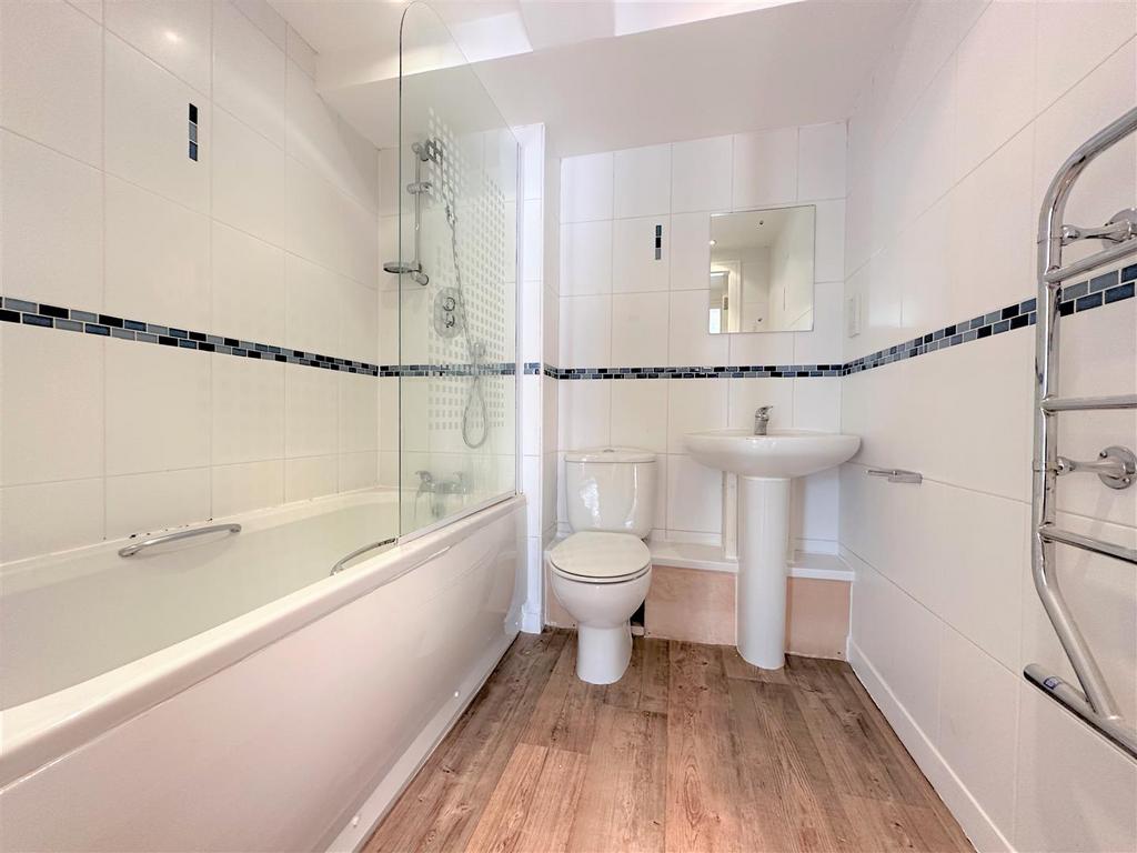 Bathroom.jpeg