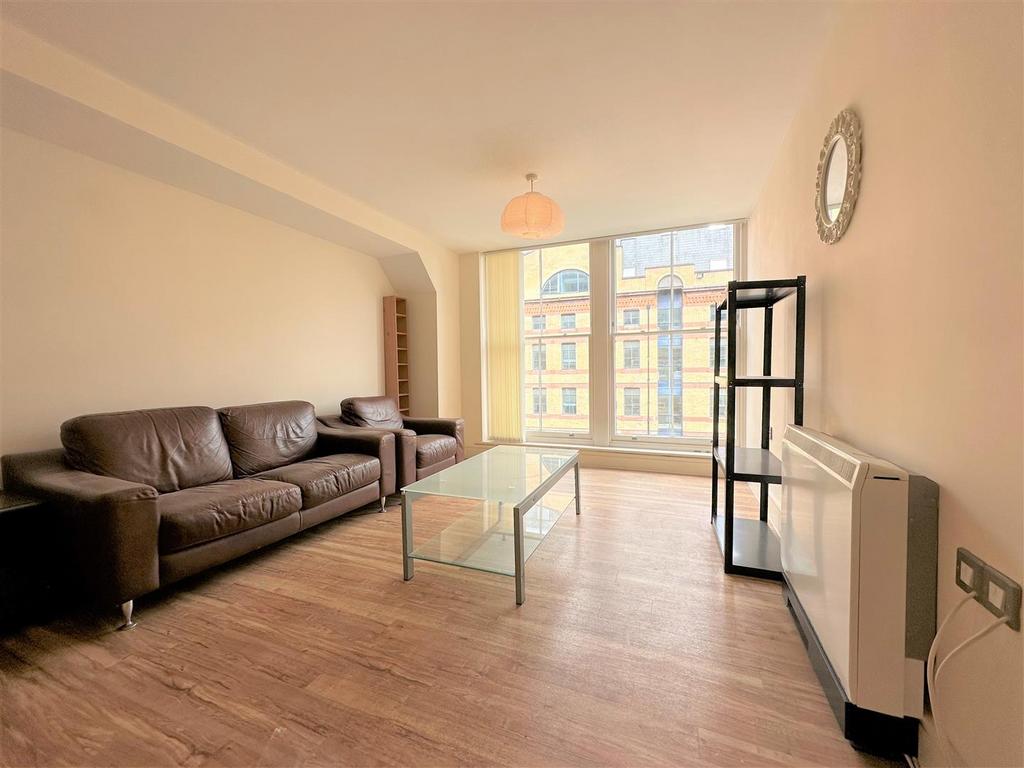 Living room2.jpeg