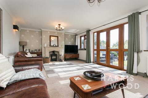 4 bedroom detached house for sale, Dumont Avenue, St. Osyth, Clacton-On-Sea, Essex, CO16