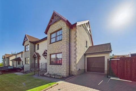 52 Elm Street, Errol, Perth, PH2 7SQ