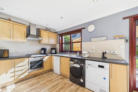 52 Elm Street, Errol, Perth, PH2 7SQ