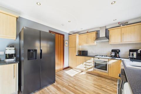 52 Elm Street, Errol, Perth, PH2 7SQ