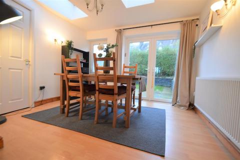 3 bedroom semi-detached house to rent, 20 Millfield Drive, Cowbridge, CF71 7BR