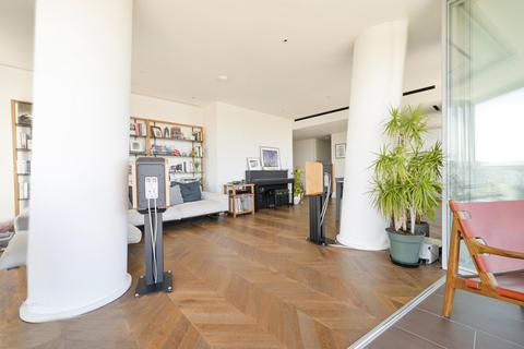 3 bedroom apartment for sale, Holmby House, Battersea Power Station, SW11