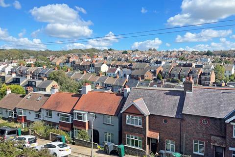 2 bedroom flat for sale, Stanmer Park Road, Brighton BN1