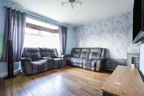 3 bedroom semi-detached house for sale, Coniston Road, Chesterfield, S41