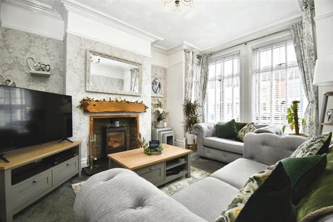 3 bedroom end of terrace house for sale, Summergangs Road, Hull