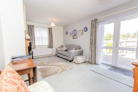 2 bedroom terraced bungalow for sale, Within A Popular Over 60's Retirement Development In Cranbrook