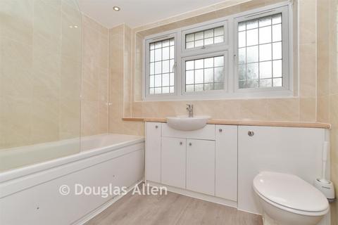 19 Abbs Cross Gardens, Hornchurch, RM12 4XD