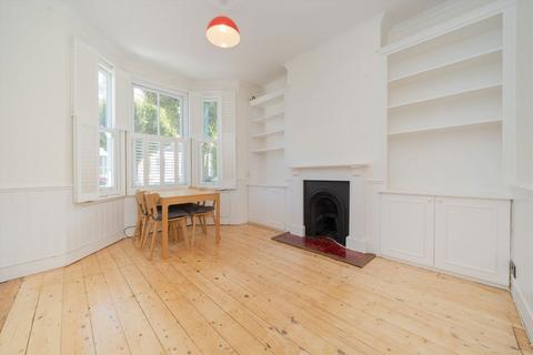 2 bedroom flat for sale, Hartismere Road, London SW6