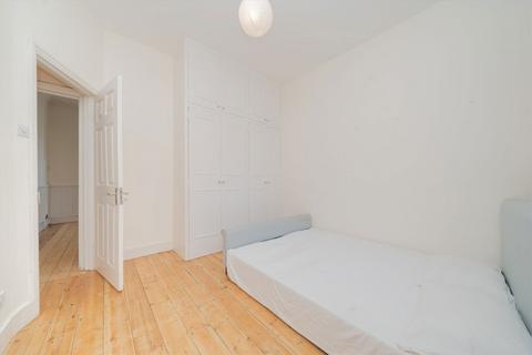 2 bedroom flat for sale, Hartismere Road, London SW6