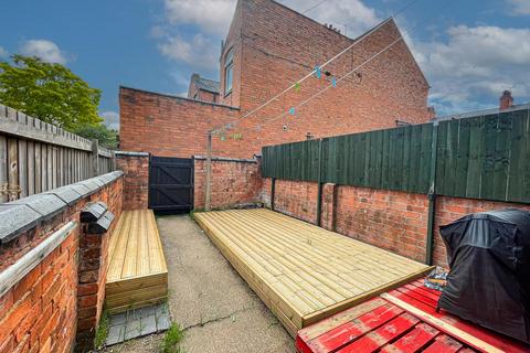 2 bedroom terraced house for sale, Narborough Road, Leicester