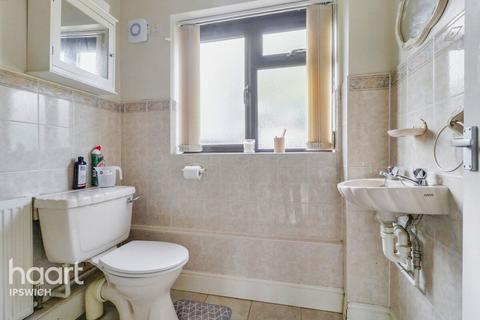 6 Harebell Road, Ipswich, IP2 0LS