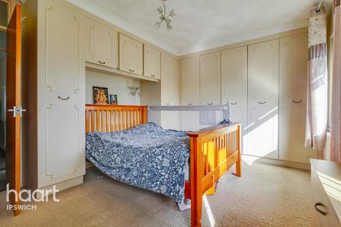6 Harebell Road, Ipswich, IP2 0LS