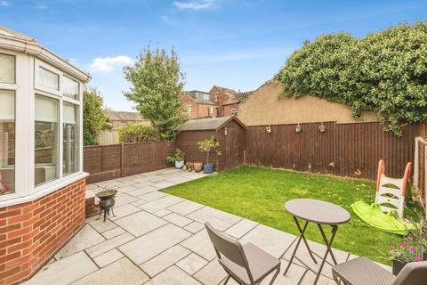 2 bedroom semi-detached house for sale, Dimple Gardens, West Yorkshire WF5