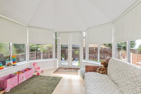 2 bedroom semi-detached house for sale, Dimple Gardens, West Yorkshire WF5