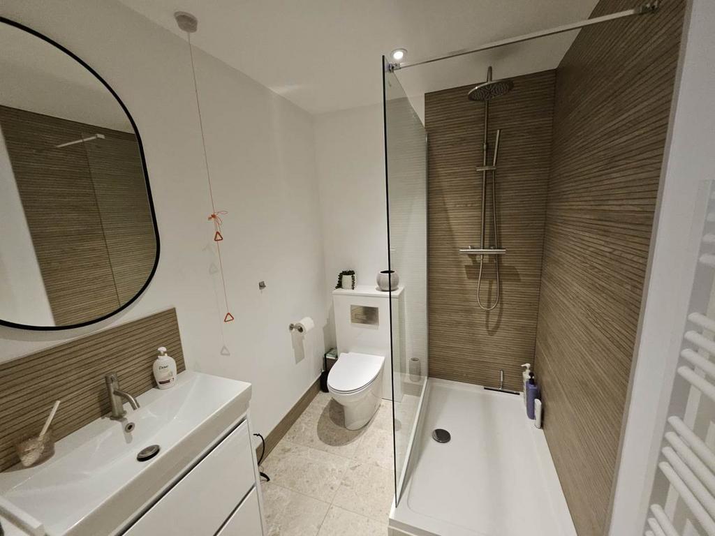 Ensuite