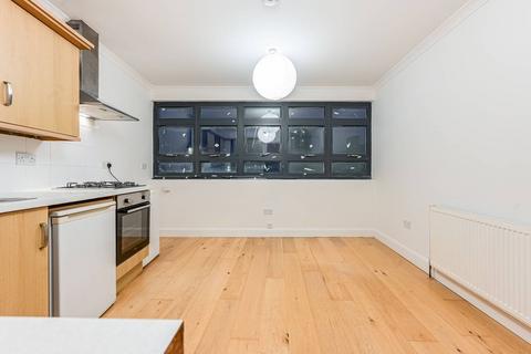 2 bedroom flat to rent, New Cross Road, New Cross, London, SE14