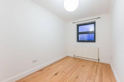 2 bedroom flat to rent, New Cross Road, New Cross, London, SE14