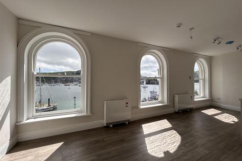 undefined, South Embankment, Dartmouth