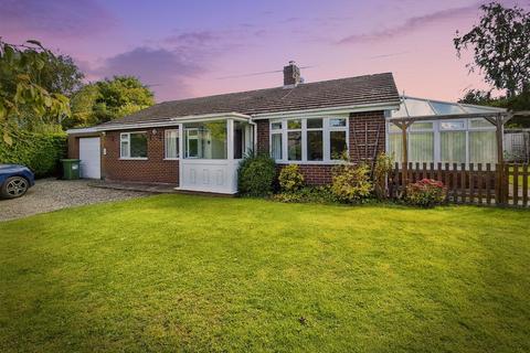 3 bedroom detached bungalow for sale, 3 bed detached Bungalow on Clun Road, Aston-on-Clun