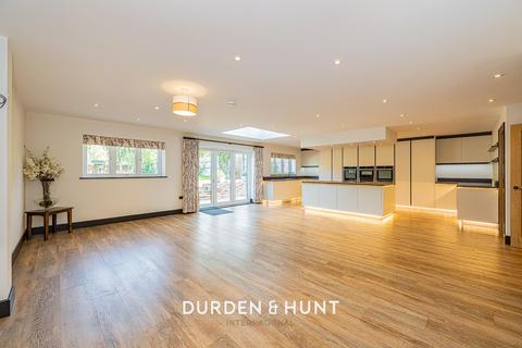undefined, Ongar Road, Stondon Massey, CM15