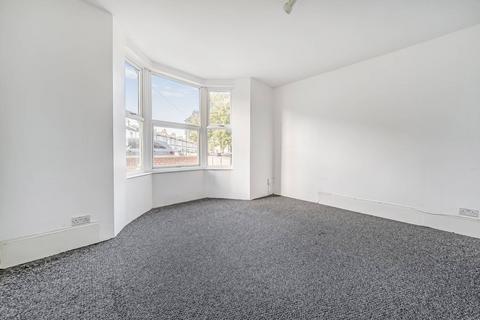 2 bedroom flat for sale, Courthill Road, Hither Green, London, SE13