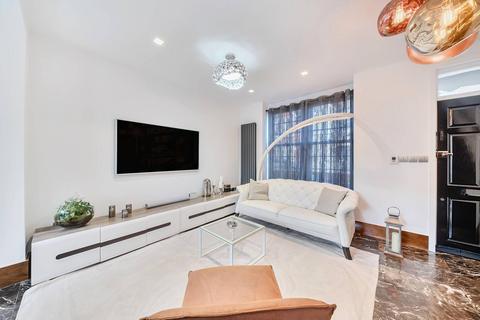 undefined, Thorpebank Road, Shepherd's Bush, London, W12