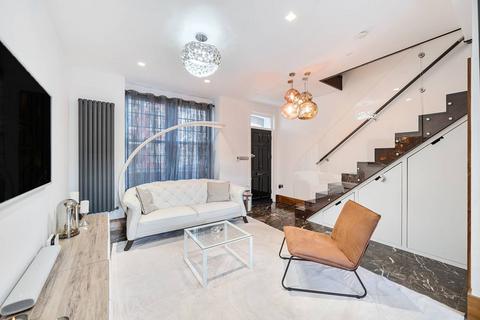 3 bedroom end of terrace house for sale, Thorpebank Road, Shepherd's Bush, London, W12