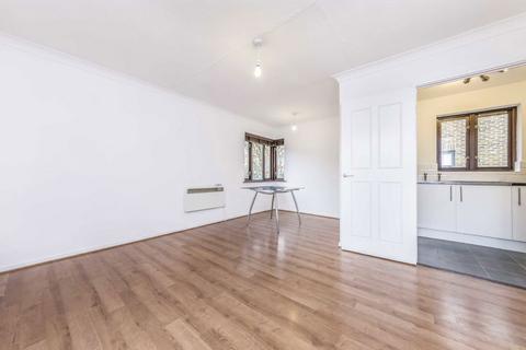 1 bedroom flat to rent, Hillbury Road, London SW17
