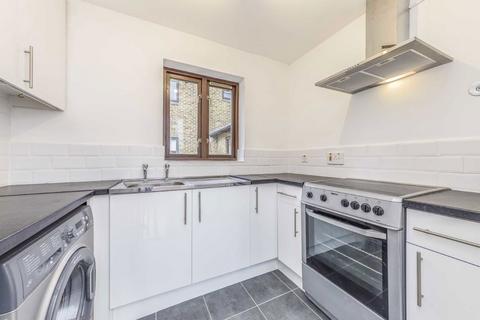 1 bedroom flat to rent, Hillbury Road, London SW17