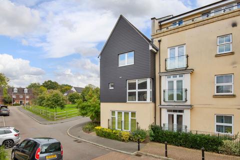 1 bedroom flat for sale, Taylor Close, Tonbridge TN9