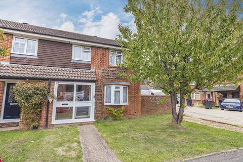 3 bedroom semi-detached house for sale, Diana Close, George Green SL3