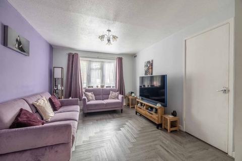 3 bedroom semi-detached house for sale, Diana Close, George Green SL3