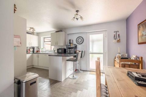 3 bedroom semi-detached house for sale, Diana Close, George Green SL3