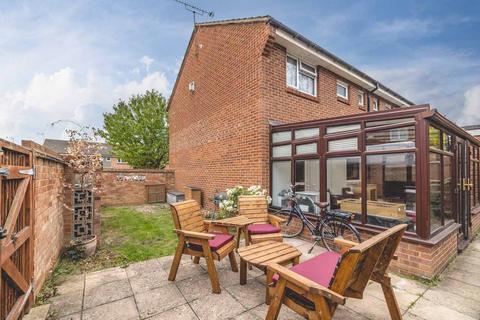 undefined, Diana Close, George Green SL3