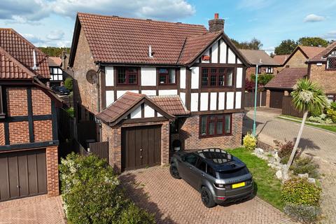 Elmgate Drive, Bournemouth, BH7