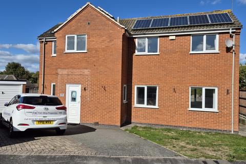 3 bedroom detached house to rent, Tiverton Close, Oadby LE2
