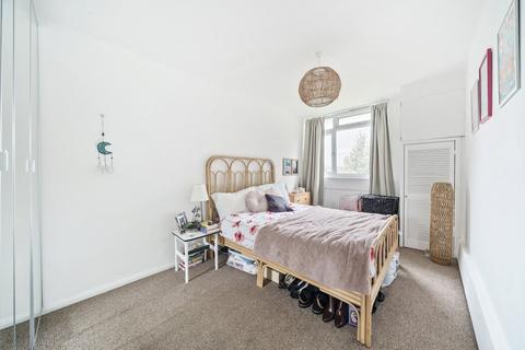 1 bedroom apartment for sale, The Limes, Grove Park, London