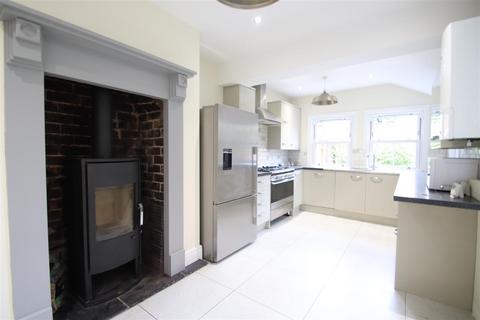 5 bedroom terraced house to rent, Greenfield Road, Harborne, Birmingham, B17