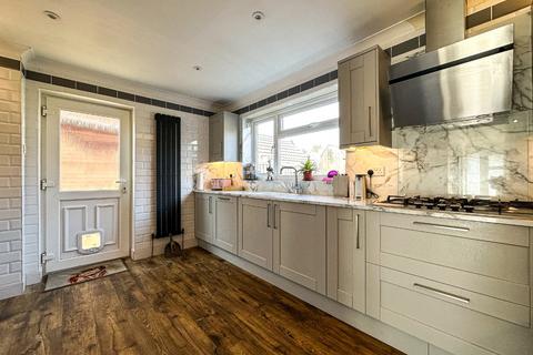 4 bedroom detached house for sale, Queensway, Galmington, Taunton