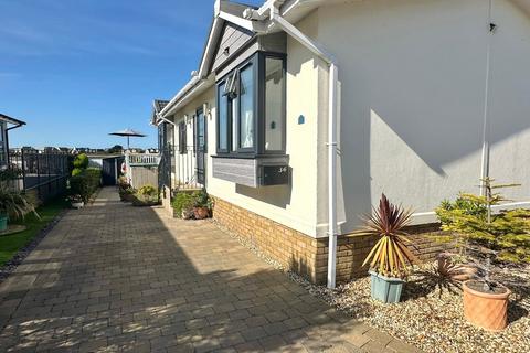 2 bedroom bungalow for sale, New Lane, Milford on Sea, Lymington, Hampshire, SO41
