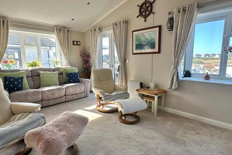 2 bedroom bungalow for sale, New Lane, Milford on Sea, Lymington, Hampshire, SO41