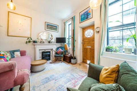 Flat 3, 24 Shore Road, London, E9 7TA