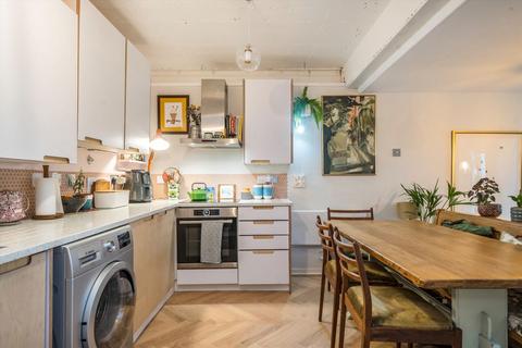 Flat 3, 24 Shore Road, London, E9 7TA