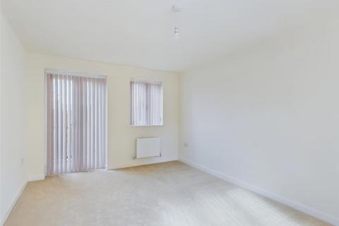 3 bedroom semi-detached house to rent, Harpur Hill, Buxton